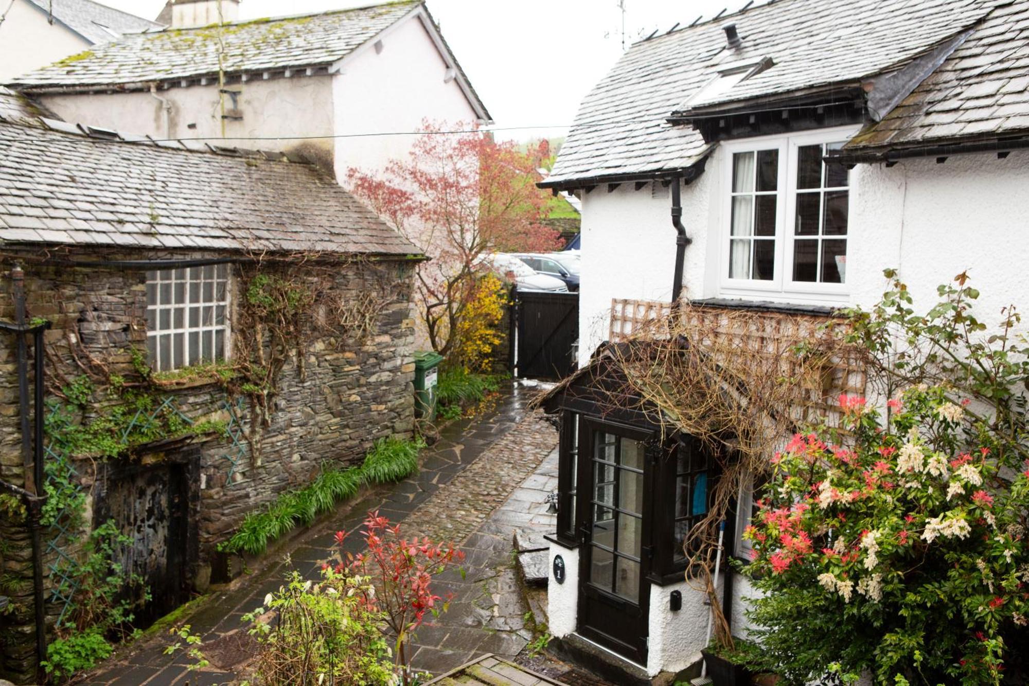 Queens Head Inn & Restaurant Hawkshead Exterior photo